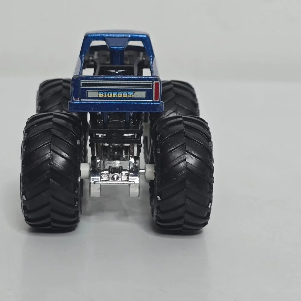 Hot Wheels Bigfoot Firestone Blue Monster Jam Truck 1:64 Diecast Loose